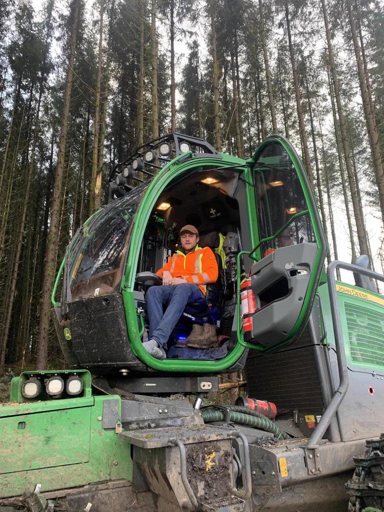 Аренда харвестера John Deere 1270G 8WD с оператором — фото 8