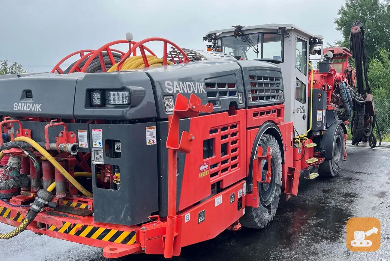 Тоннельная буровая установка Sandvik DT922i — фото 3