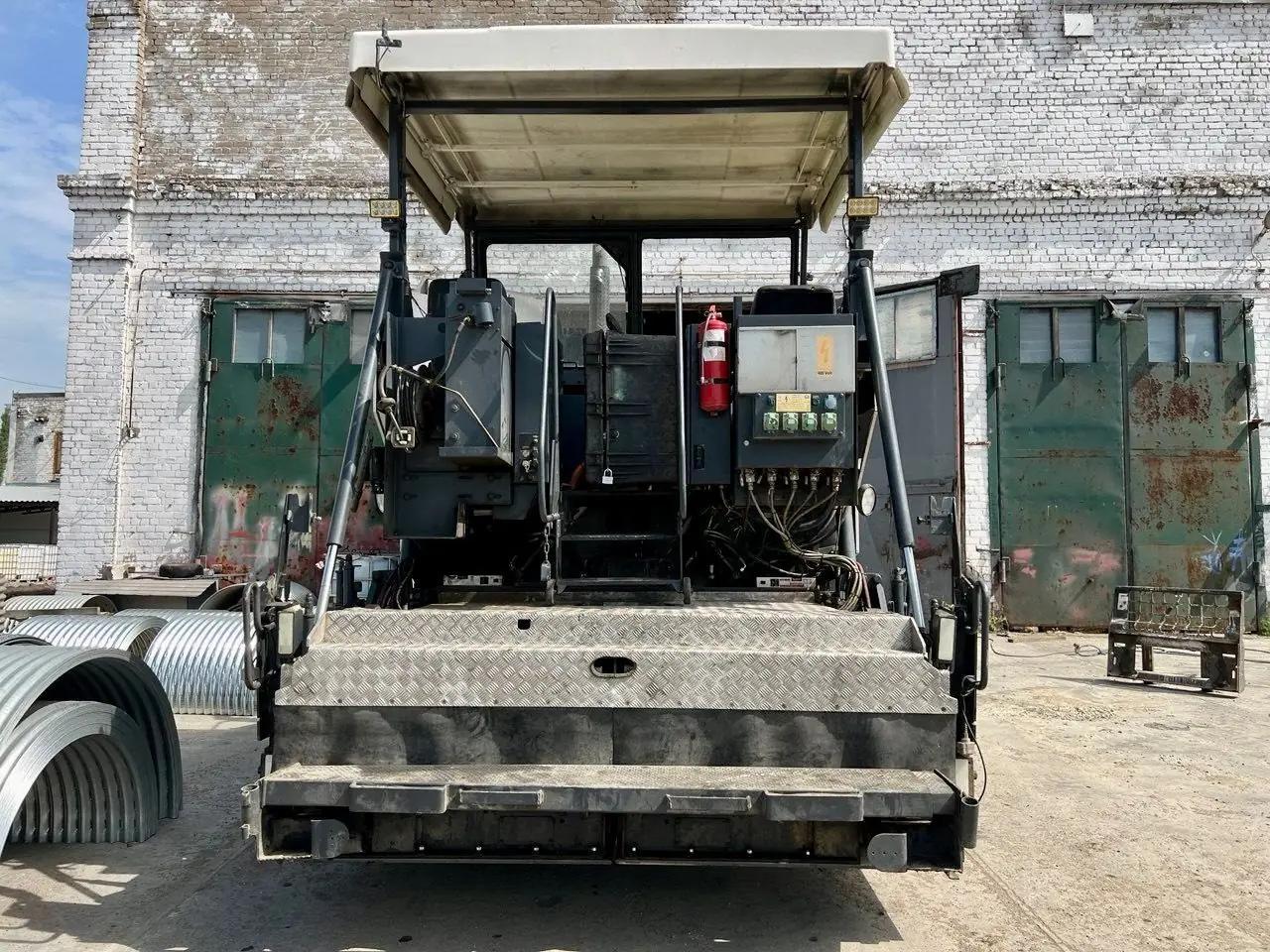 Аренда асфальто-/бетоноукладчика Volvo ABG Titan 8820 (плита VDT-V) — фото 3
