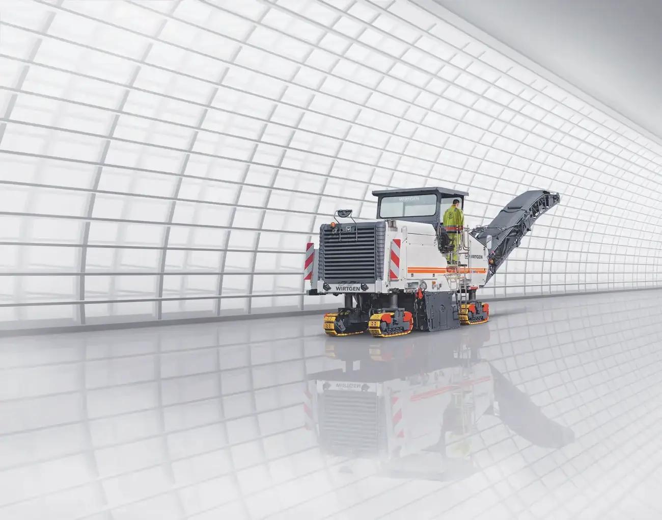 Дорожная фреза Wirtgen W 2000 с фронтальным конвейером