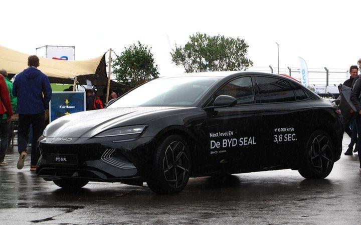 BYD Seal AWD — электромобиль под заказ из Китая