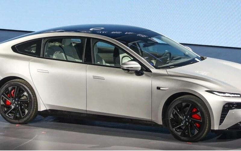 Dongfeng eπ 007 — электромобиль под заказ из Китая