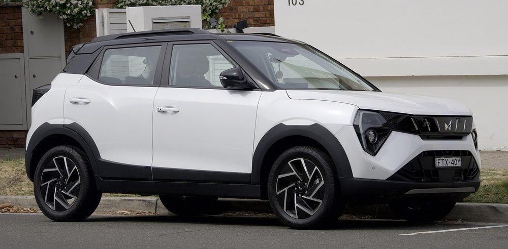Mahindra XUV3XO — под заказ из Индии
