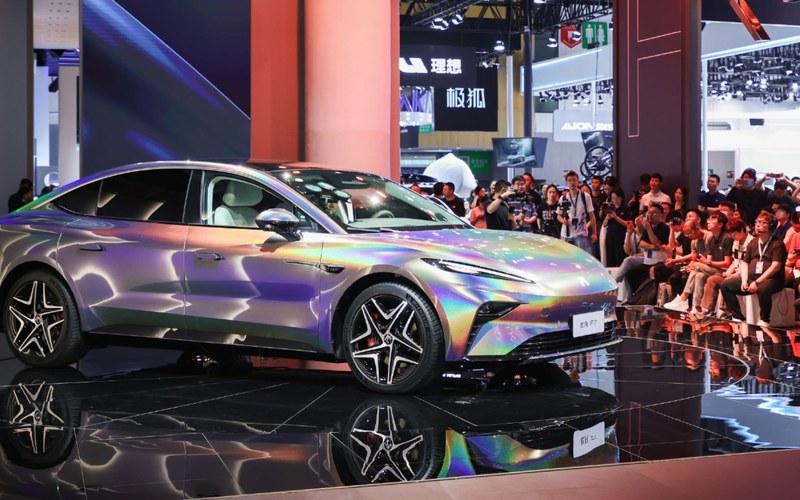 Rising Auto F7 — электромобиль под заказ из Китая
