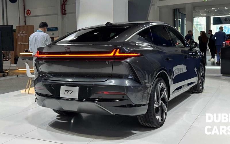 Rising Auto R7 — электромобиль под заказ из Китая
